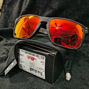 Brand New Oakley Holbrook XL Matte Black Camo with Prizm Ruby Lenses (319)